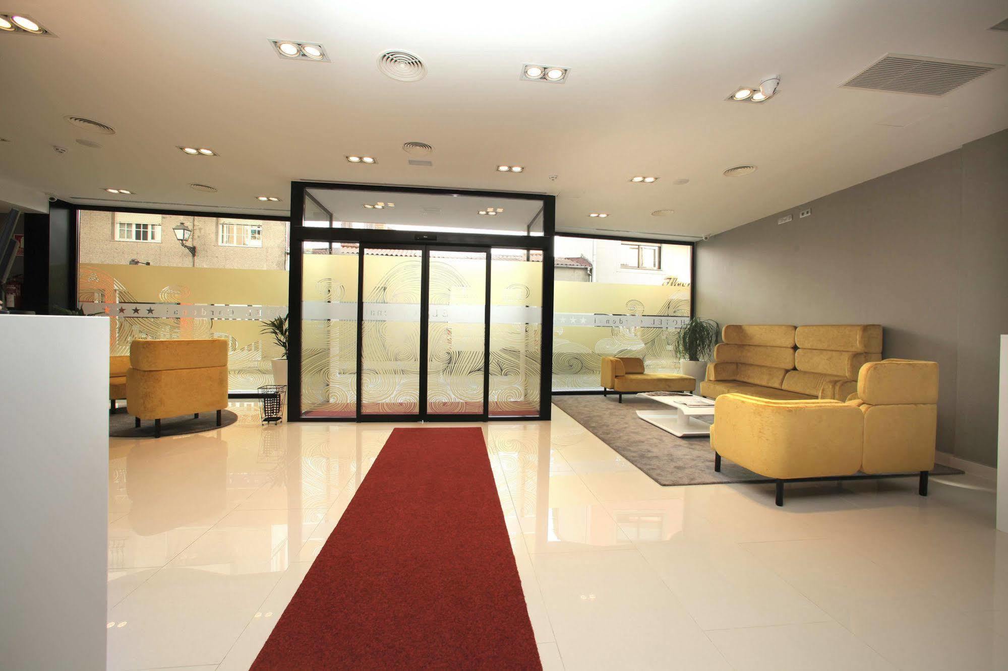 Hotel Cardenal มงฟอร์เต เด เลมอส ภายนอก รูปภาพ