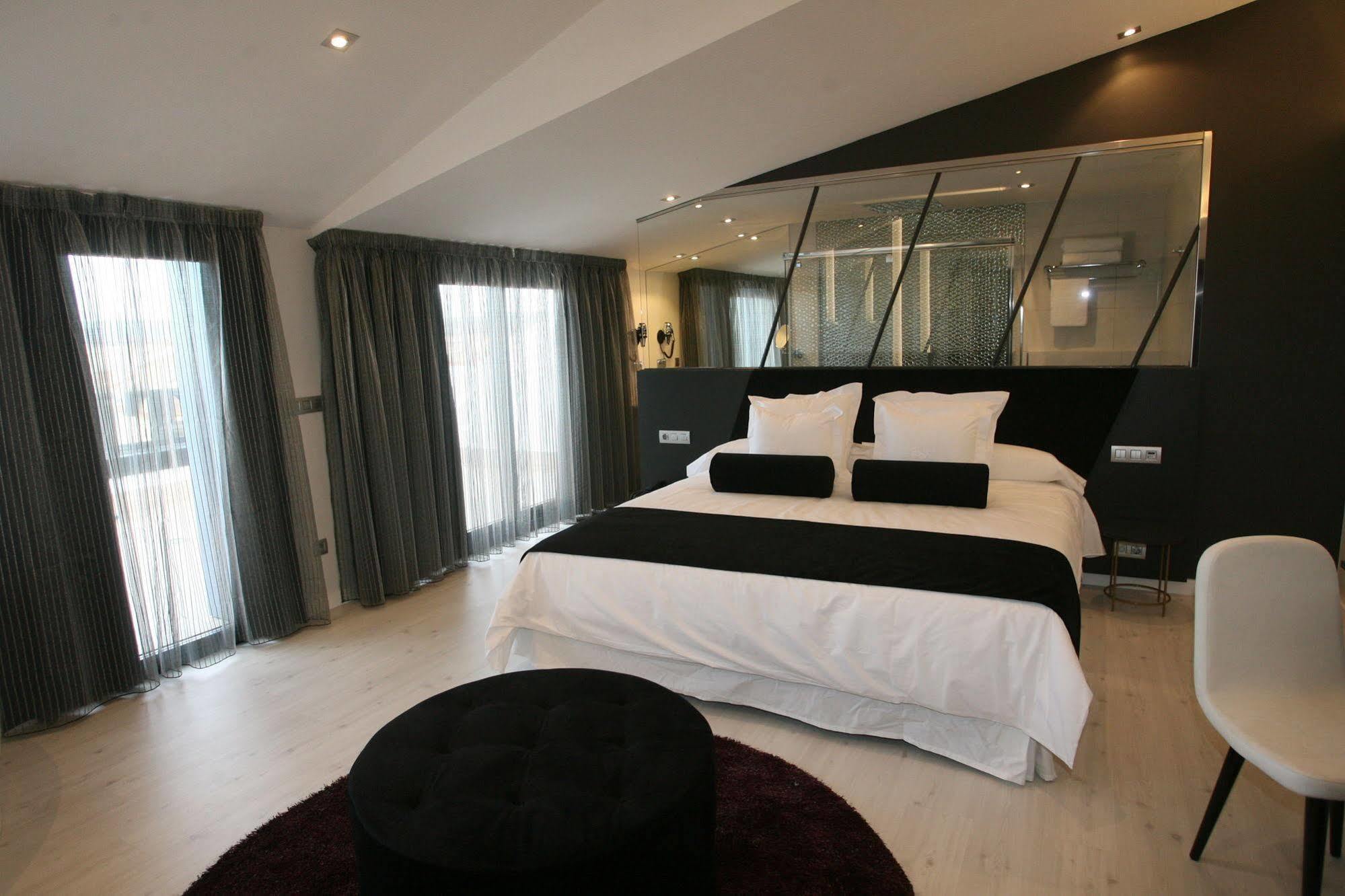 Hotel Cardenal มงฟอร์เต เด เลมอส ภายนอก รูปภาพ